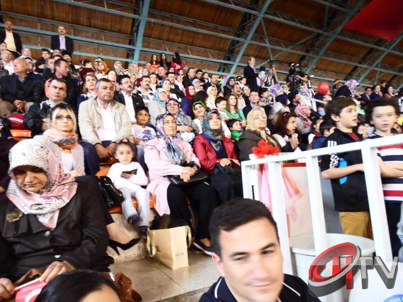 ÇORUM'DA 23 NİSAN KUTLAMALARI 