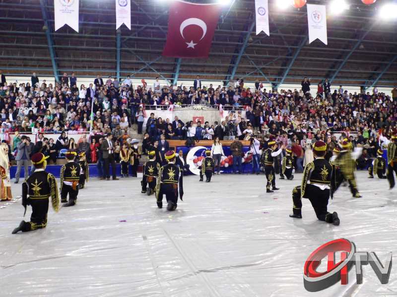 ÇORUM'DA 23 NİSAN KUTLAMALARI 