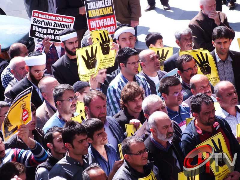 Mısır'da 528 kişi hakkında verilen idam kararı Çorum Ulucami