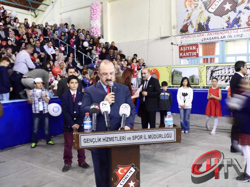 ÇORUM'DA 23 NİSAN KUTLAMALARI 