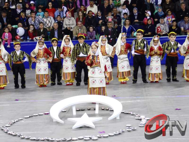 ÇORUM'DA 23 NİSAN KUTLAMALARI 