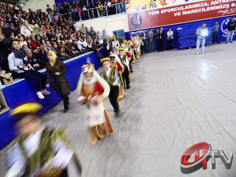 ÇORUM'DA 23 NİSAN KUTLAMALARI 