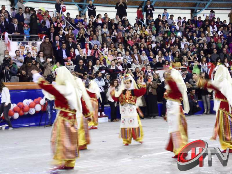 ÇORUM'DA 23 NİSAN KUTLAMALARI 