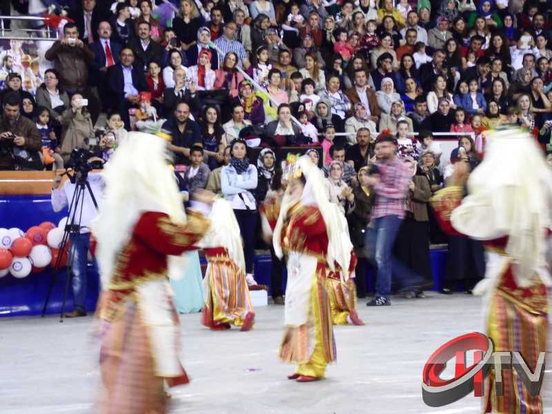 ÇORUM'DA 23 NİSAN KUTLAMALARI 