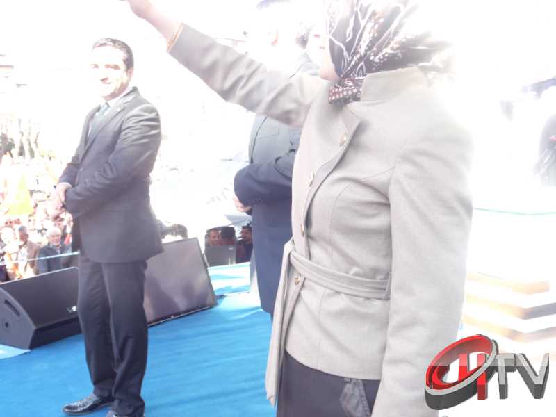 NUMAN KURTULMUŞ YAZIÇARŞIDA  COŞDU