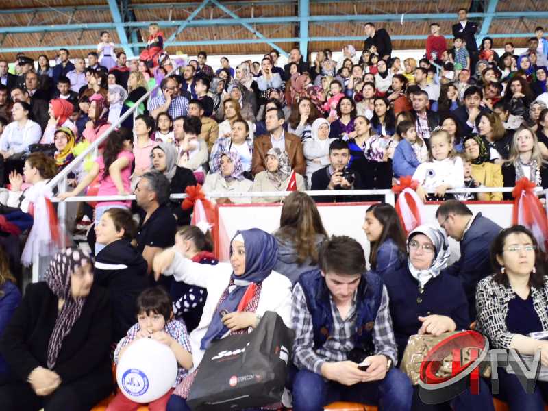 ÇORUM'DA 23 NİSAN KUTLAMALARI 