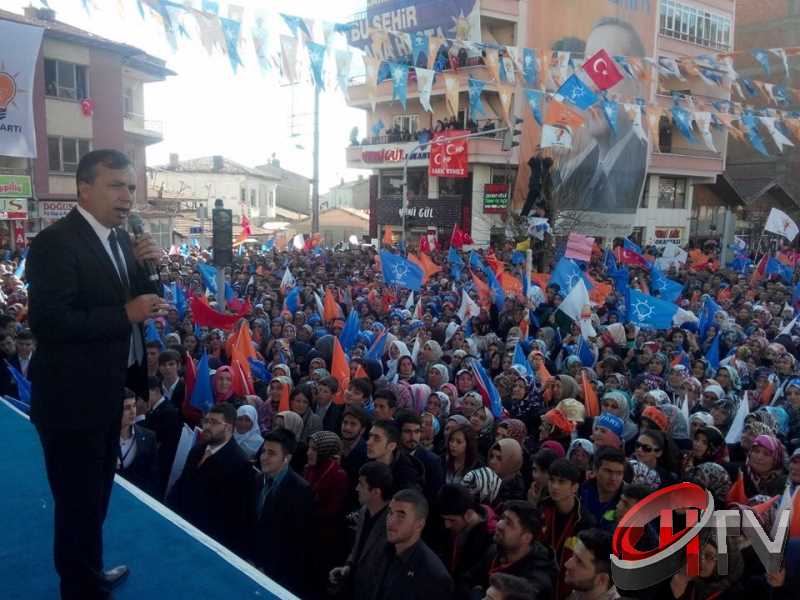 NUMAN KURTULMUŞ YAZIÇARŞIDA  COŞDU