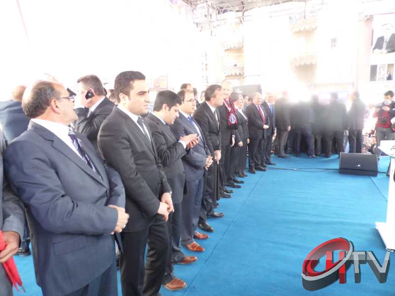 NUMAN KURTULMUŞ YAZIÇARŞIDA  COŞDU