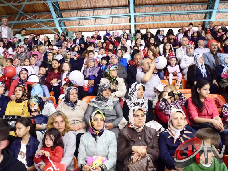 ÇORUM'DA 23 NİSAN KUTLAMALARI 