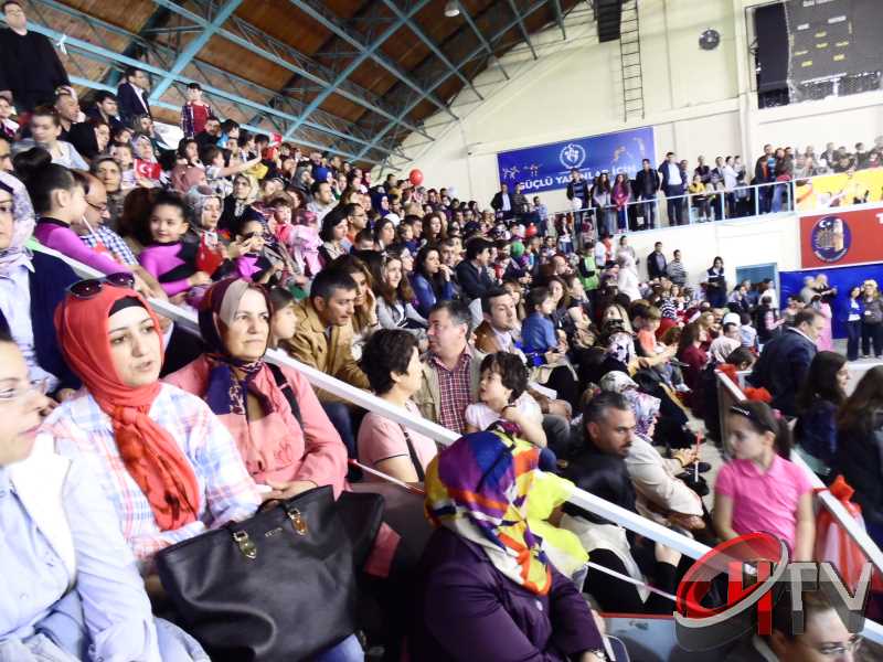 ÇORUM'DA 23 NİSAN KUTLAMALARI 