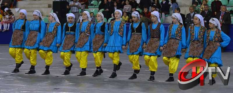 KARE KARE 23.NİSAN KUTLAMALARI FOTOĞRAFLARI Çorum Atatürk Kapalı Spor salonunda 23 Nisan Ulusal Egemenlik ve Çocuk Bayramı’nın 94. Yıldönümü etkinliklerle kutlanıyor.