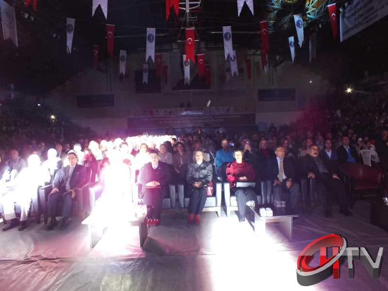 ÇORUM-ORHAN HAKALMAZ KONSERİ BAŞLADI