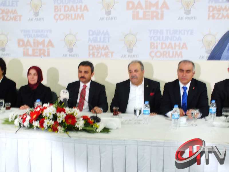 BAŞKAN KÜLCÜ ANİTTA OTELDE BASIN TOPLANTISI YAPIYOR