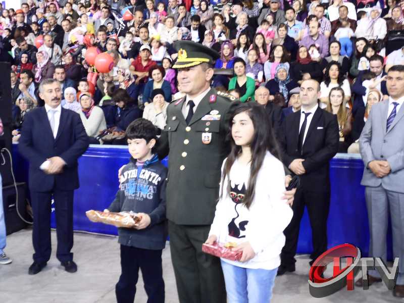 ÇORUM'DA 23 NİSAN KUTLAMALARI 