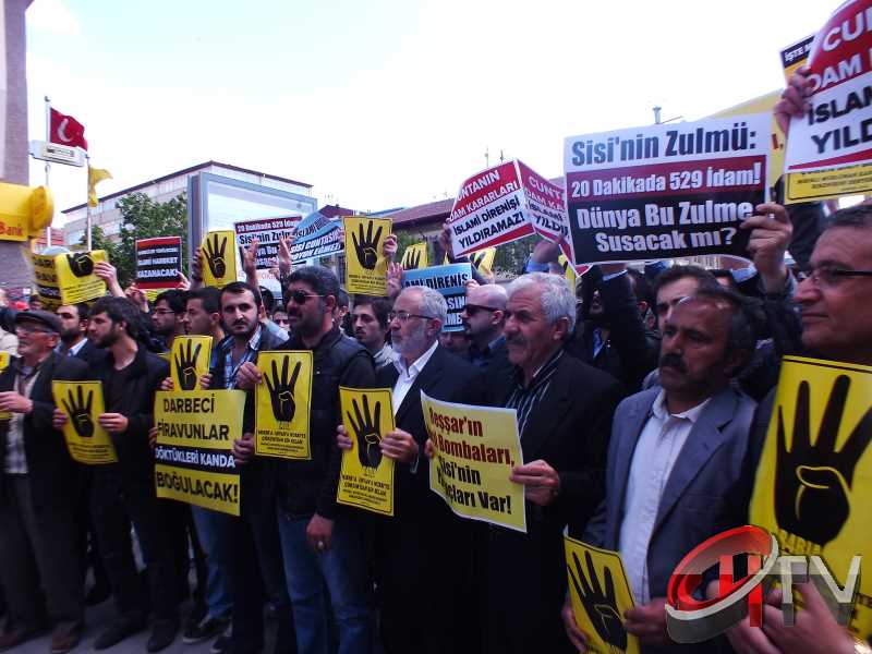 Mısır'da 528 kişi hakkında verilen idam kararı Çorum Ulucami