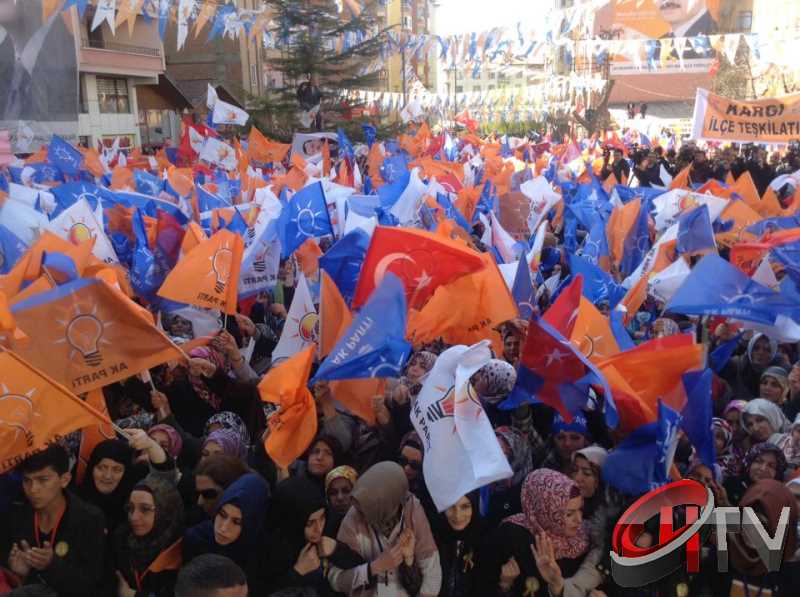 NUMAN KURTULMUŞ YAZIÇARŞIDA  COŞDU