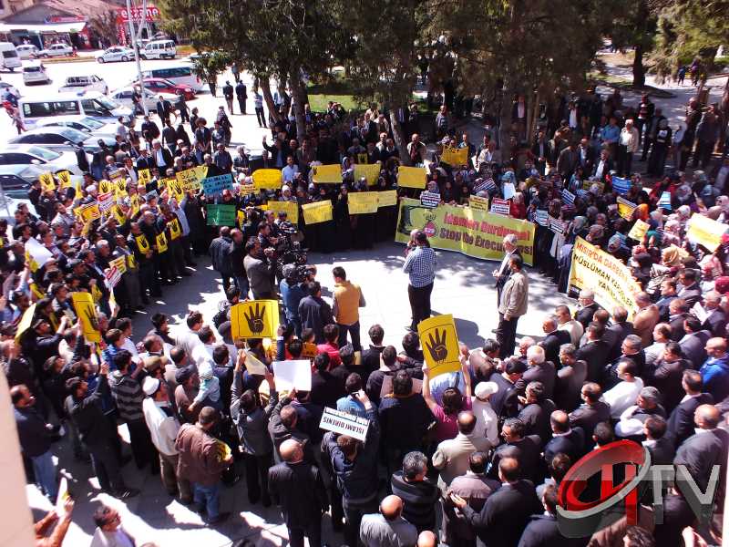 Mısır'da 528 kişi hakkında verilen idam kararı Çorum Ulucami