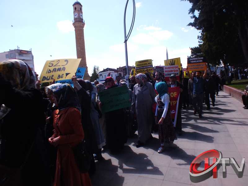 Mısır'da 528 kişi hakkında verilen idam kararı Çorum Ulucami