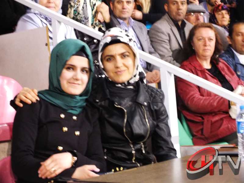 ÇORUM-ORHAN HAKALMAZ KONSERİ BAŞLADI