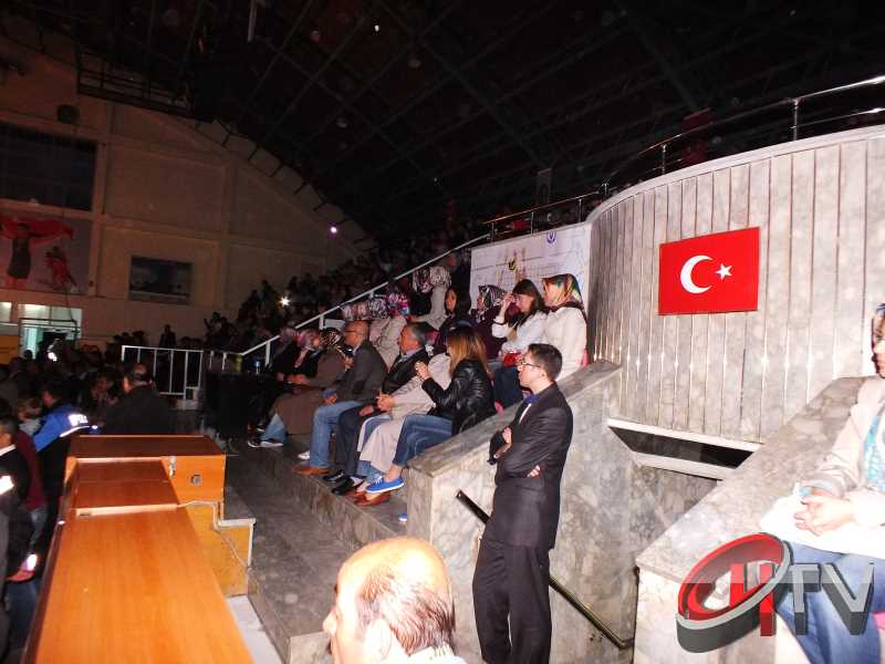 ÇORUM-ORHAN HAKALMAZ KONSERİ BAŞLADI