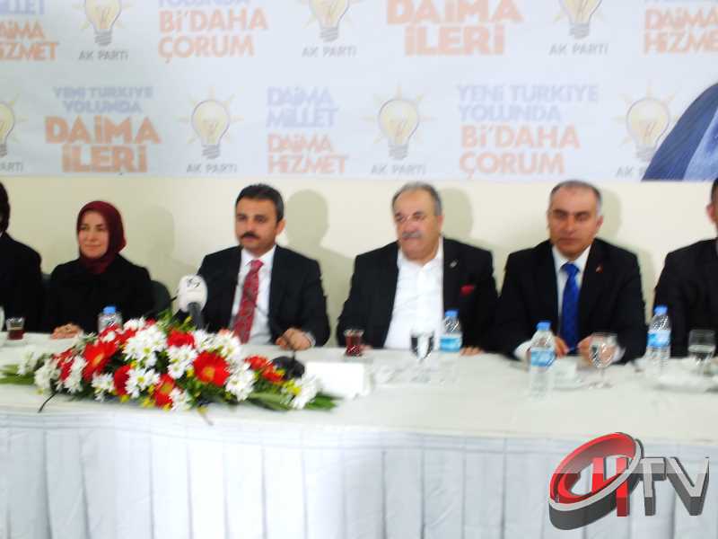 BAŞKAN KÜLCÜ ANİTTA OTELDE BASIN TOPLANTISI YAPIYOR