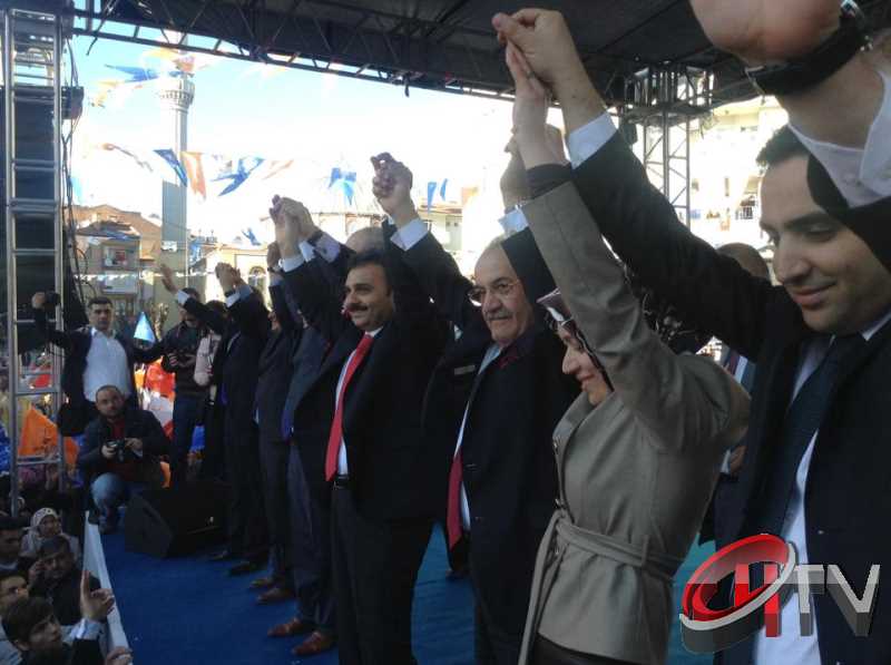 NUMAN KURTULMUŞ YAZIÇARŞIDA  COŞDU