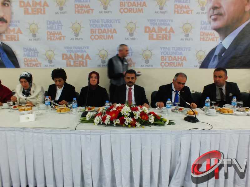 BAŞKAN KÜLCÜ ANİTTA OTELDE BASIN TOPLANTISI YAPIYOR