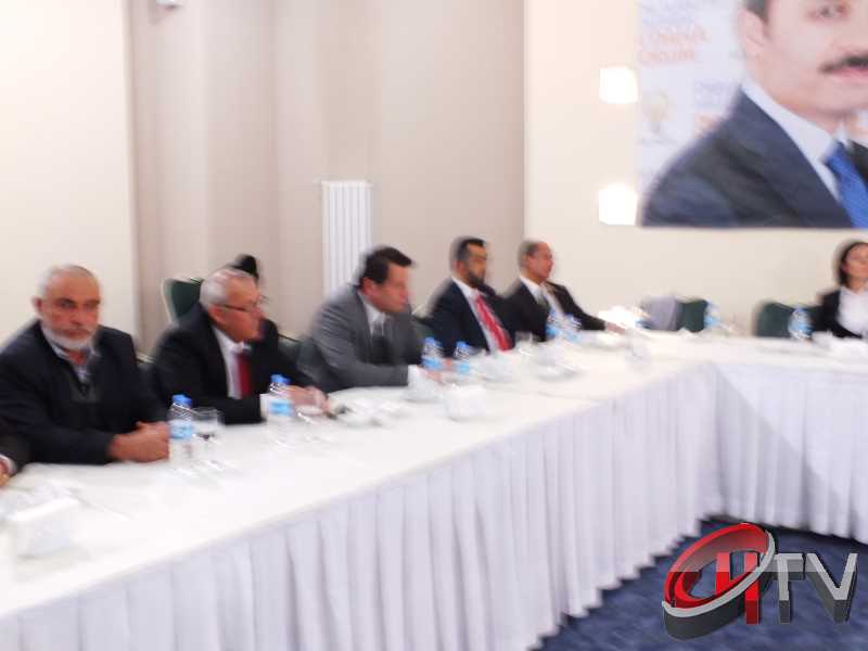 BAŞKAN KÜLCÜ ANİTTA OTELDE BASIN TOPLANTISI YAPIYOR