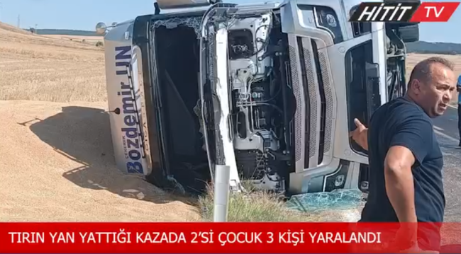 Alaca'da Trafik Kazasında Tır yan yattı 3 Kişi Yaralandı