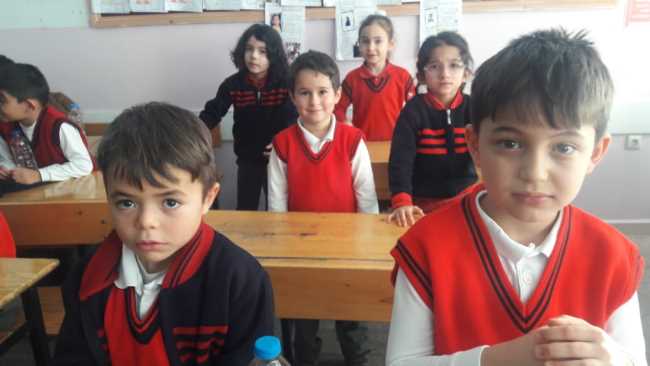 İsmail Kakaç'ta Coşkulu Karne töreni