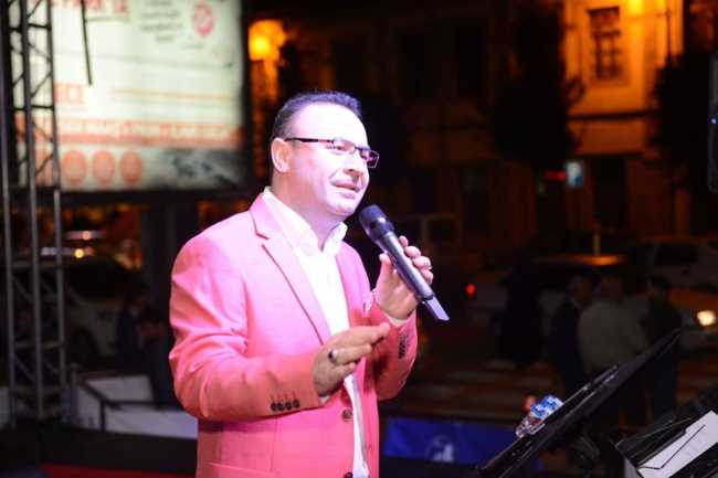 Niyazi Gedik, şiirleriyle geceye renk kattı