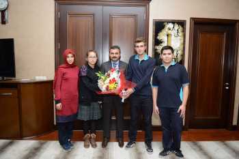 ‘GENÇ OKUR’DAN BAŞKAN KÜLCÜ’YE ZİYARET