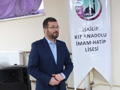 ´Yönetim ve İyi Yöneticilik´ konusunda konferans 