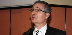 SIRRI SAKIK ÖYLE BİR SÖZ SÖYLEDİKİ ORTALIK KARIŞTI