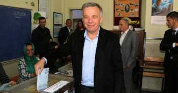 1 oy farkla kazandı!