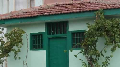 100 Yaşındaki Garip Dede Türbede bulunamadı