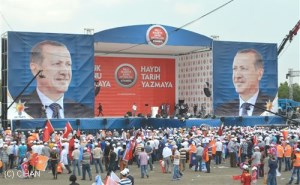 İSTANBUL KAZLI ÇEŞMEYE AKIYOR