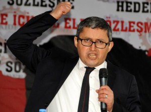 Taşeron İşçiler Miting Yaptı