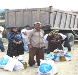 Çorum'da Evleri Yanan Ailelerin Yüzünü Güldü