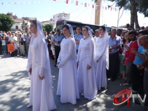 HALK DANSLARI GÖSTERİLERİ