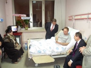 Vali Başköy Bol Bol Tatlı İkram Etti