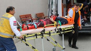 SEVGİLİSİNİN  BABASI  EVE ERKEN GELİNCE