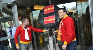 GALATASARAY'DA FATİH TERİM EYLEMİ