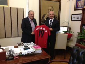 Çorum Belediye Spor Salim Uslu'yu Makamında ziyaret etti