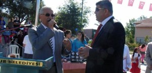 CHP'li başkan milli eğitim müdürünün üzerine yürüdü