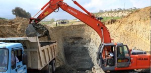 DEFİNE ARAMADA  BU SEVDE BİTMEZ