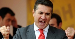 SARIGÜL'ÜN İLK ANKETİ RAKİPLERİNE FARK ATTI