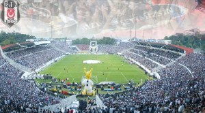 Beşiktaş ile Fenerbahçe, BJK İnönü Stadı'ndaki son derbide 