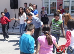 Kale İş Okulu Öğrencilerine Eğlence Programı