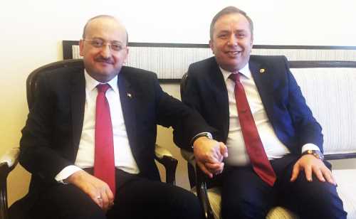 AK Parti Çorum Milletvekili, TBMM Tarım, Orman ve Köyişleri Komisyonu Üyesi Ahmet Sami Ceylan, Başbakan Yardımcısı Yalçın Akdoğan’ı ziyaret etti